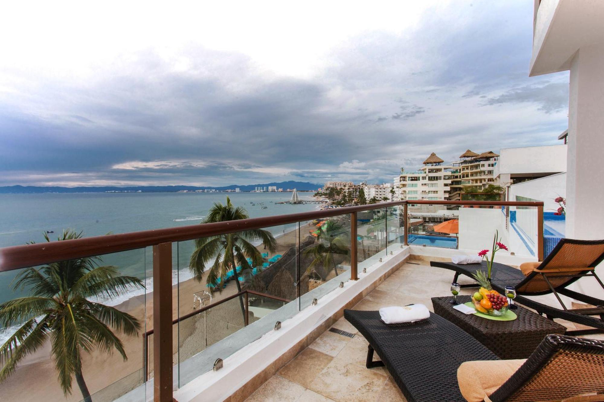 Vallarta Shores Beach Hotel Puerto Vallarta Room photo